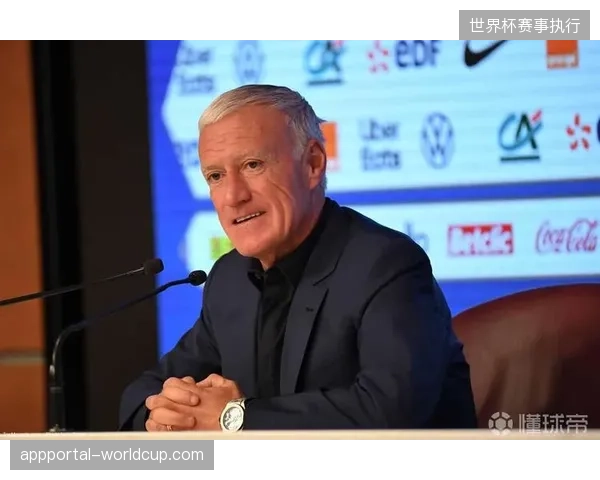 德尚计划借鉴往届经验,为替补球员安排内部教学赛以维持比赛状态 德尚计划借鉴往届经验,为替补球员安排内部教学赛以维持比赛状态